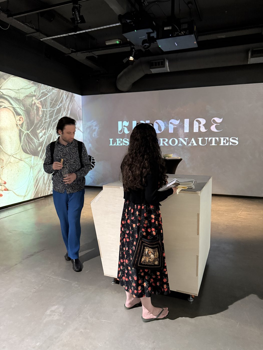 At the Hydronautes plinth